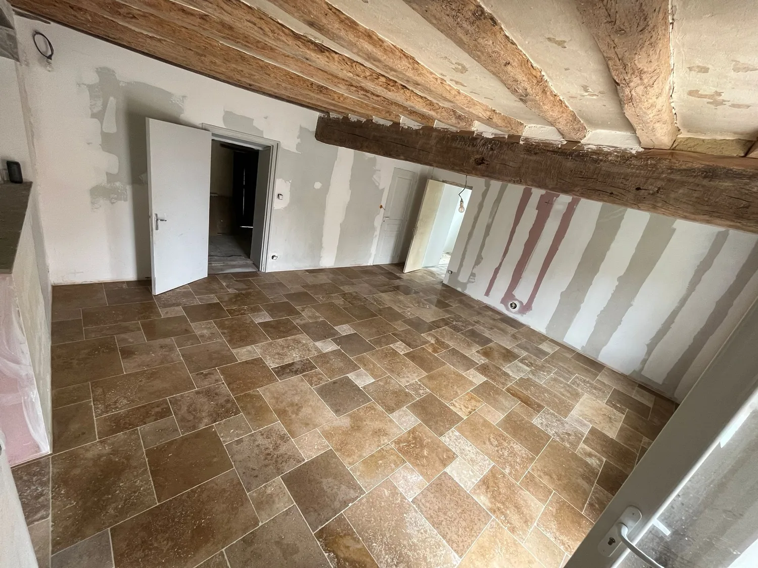 pose de faience salle de bain arnage