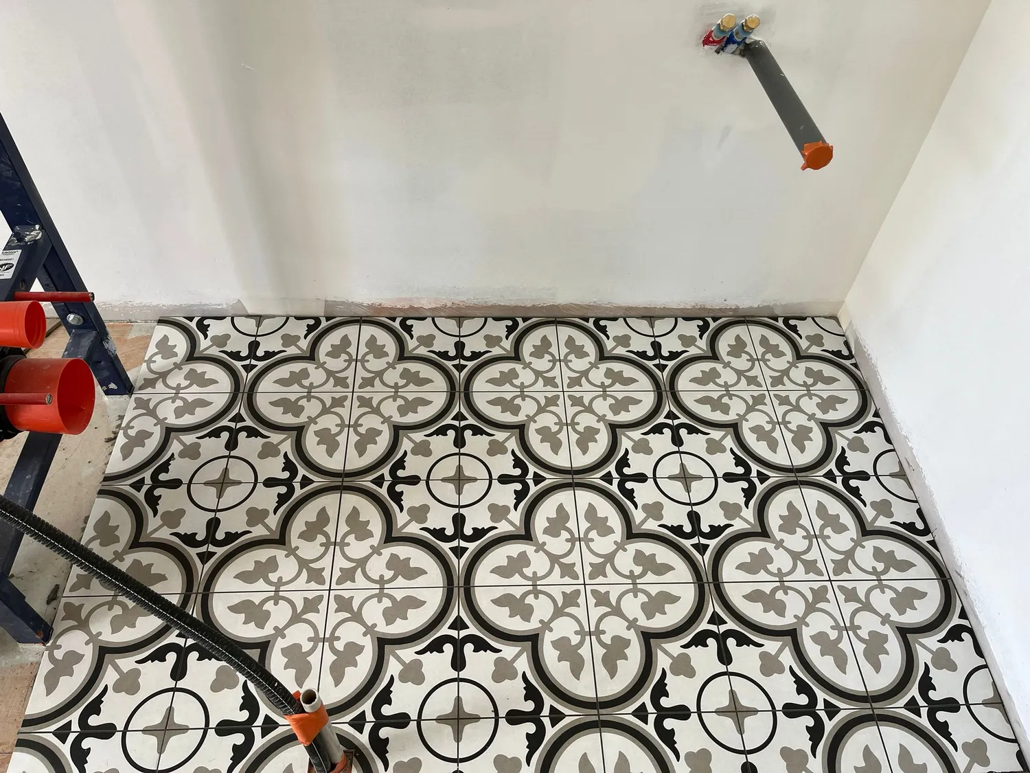 pose de faience salle de bain arnage